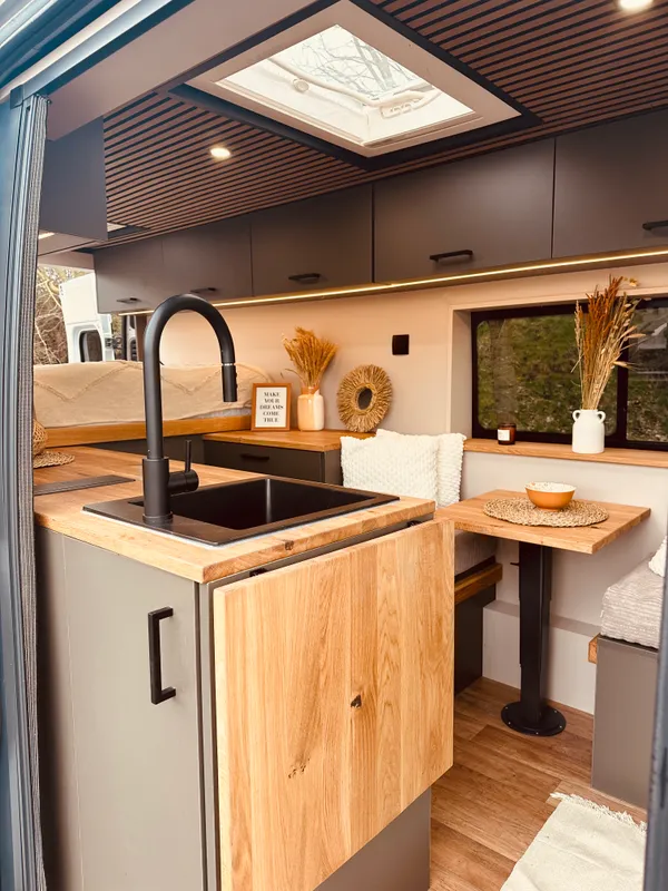 Camper Ausbau Detail 13