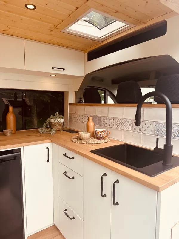 Camper Ausbau Detail 21