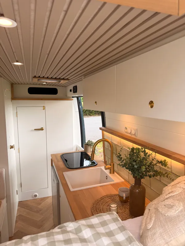 Camper Ausbau Detail 33